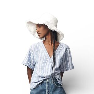 ANTHROPOLOGIE White Frayed Bucket Hat